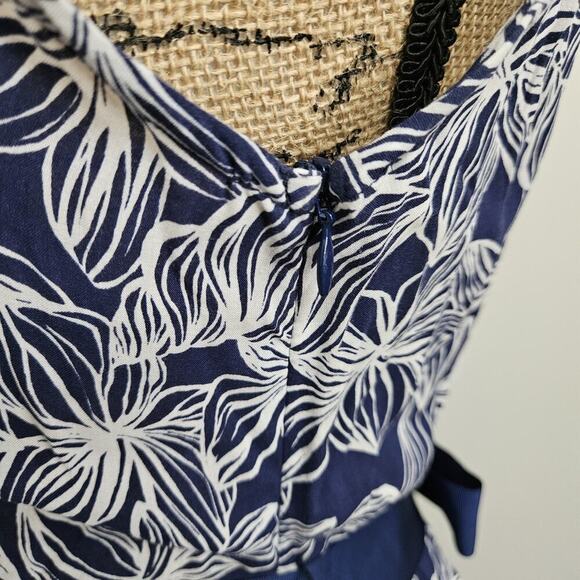 Vineyard Vines Blue & White Floral Maxi Dress Sleeveless Pockets Belted Size 4 - Picture 14 of 16
